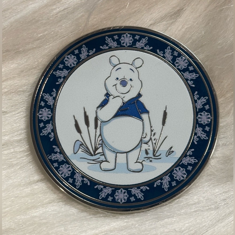 Disney Winnie the Pooh Tonal Floral Character Enamel Pin-Pooh